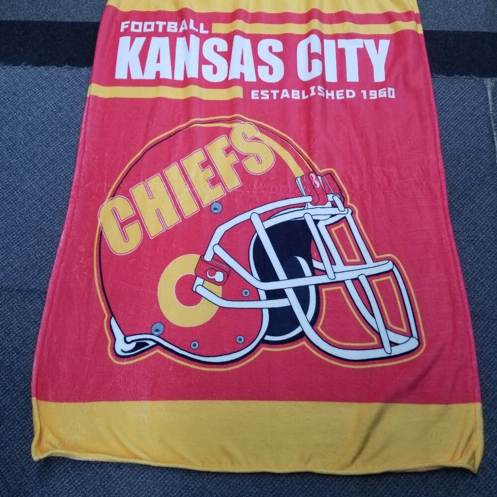 KANSAS CITY CHIEFS BLANKET/COVERUP